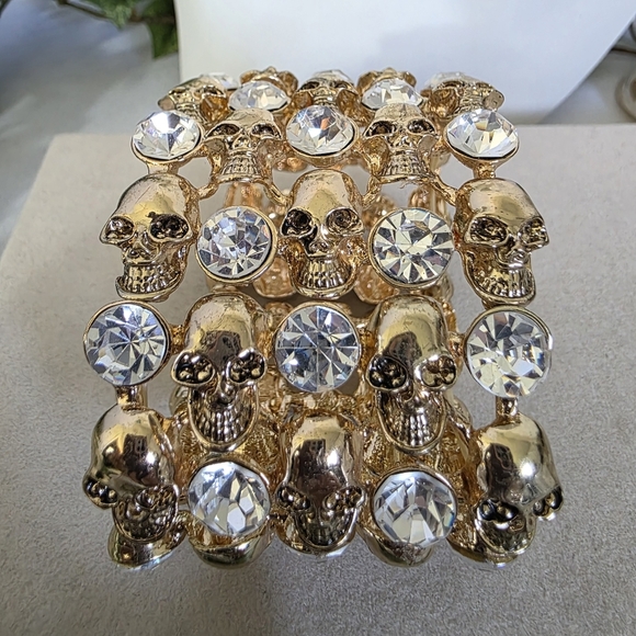 Statement Gold Stretch Bracelet Skulls and Cubic Zirconia - Picture 4 of 9